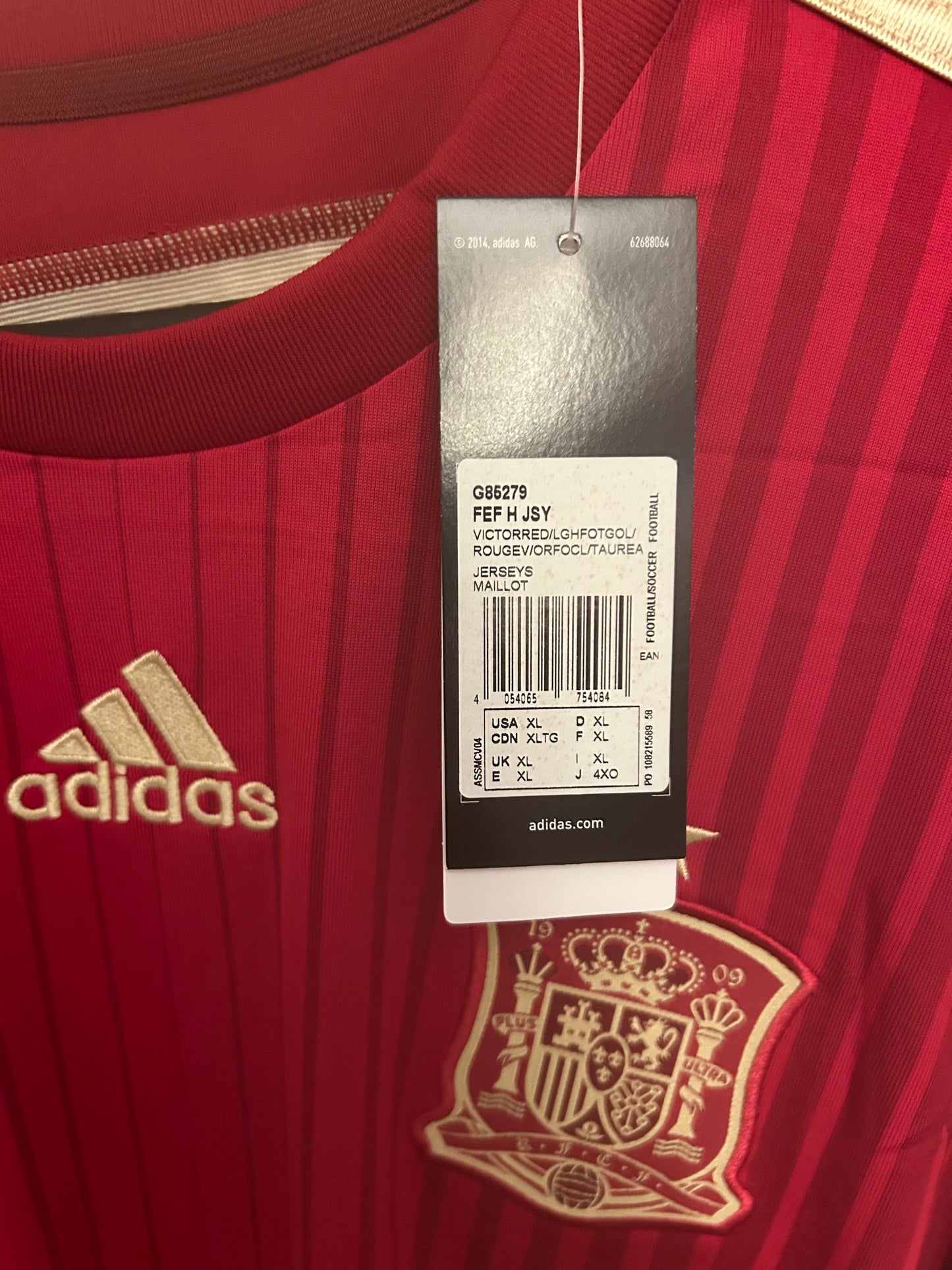 SPAIN 2014 HOME SHIRT - Men’s Extra Large (BNWT)