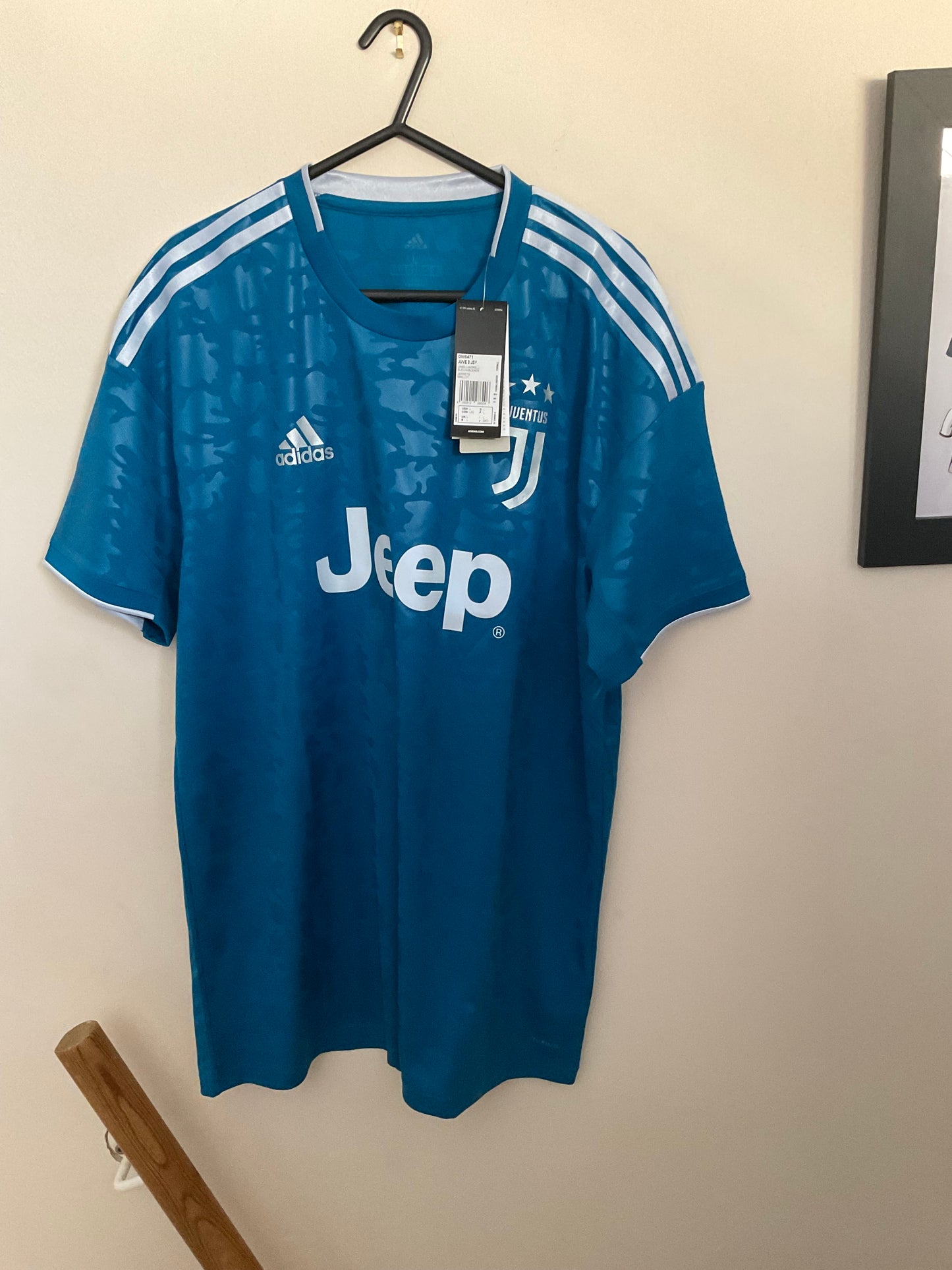 JUVENTUS 2019-20 AWAY SHIRT - Men’s Large (BNWT)