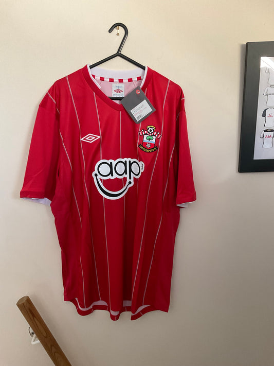 SOUTHAMPTON 2012-13 HOME SHIRT - Men’s Extra Large (BNWT)